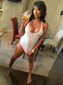 I like this black gf.